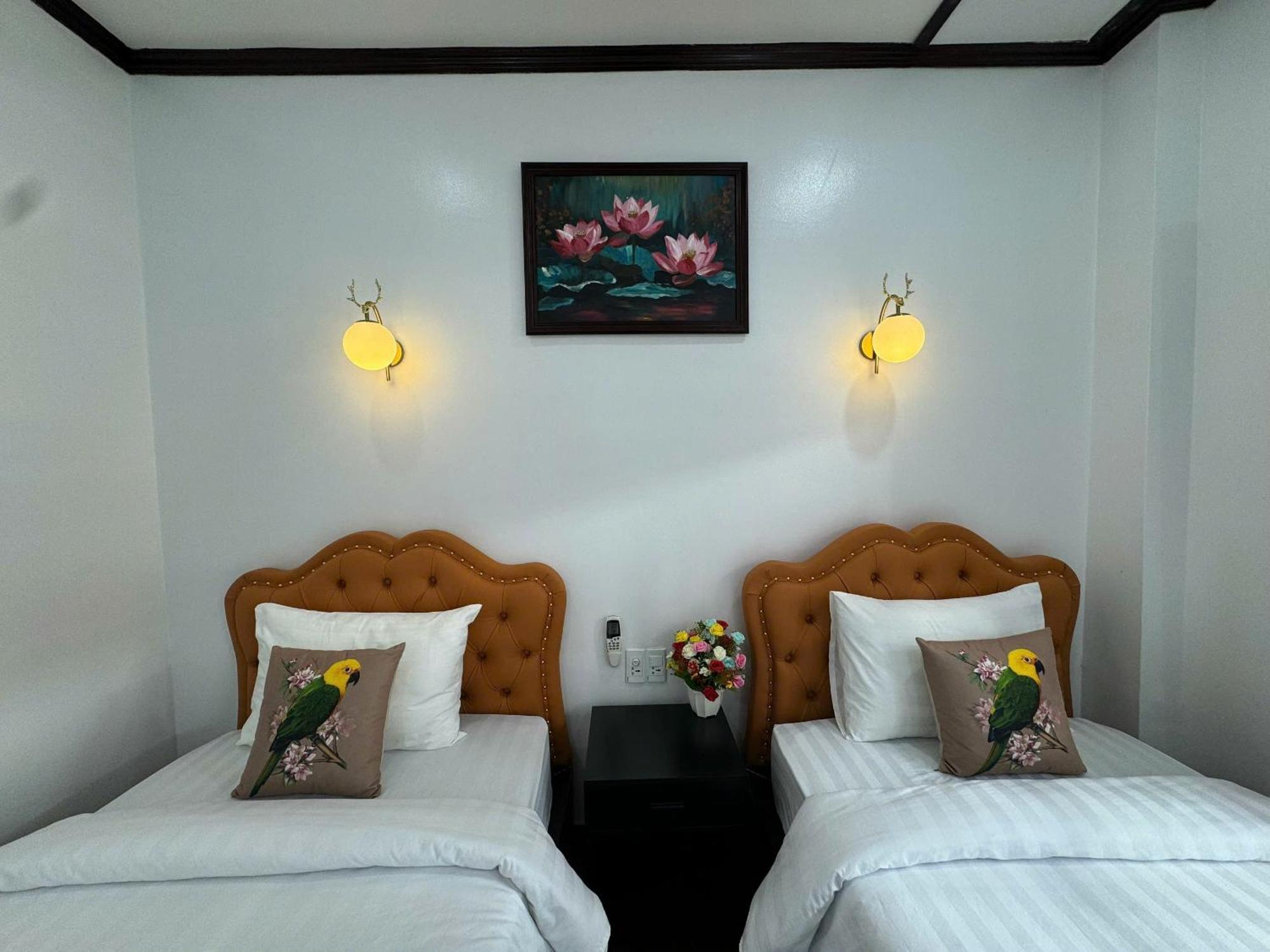 Win Hotel Vang Vieng Bagian luar foto
